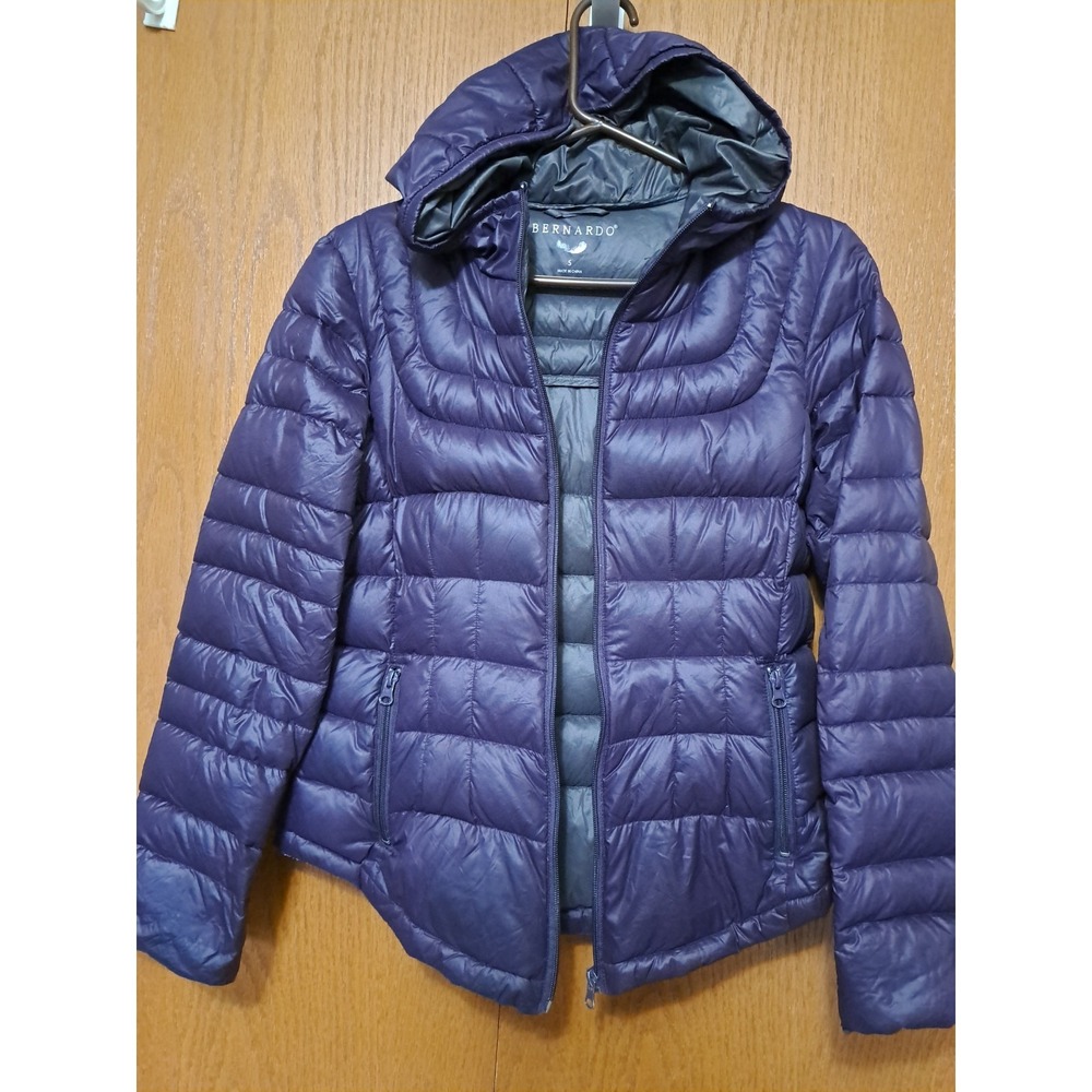 Bernardo Women's Purple Hooded Down Puffer Jacket Lightweight Waterproof‎ Small
